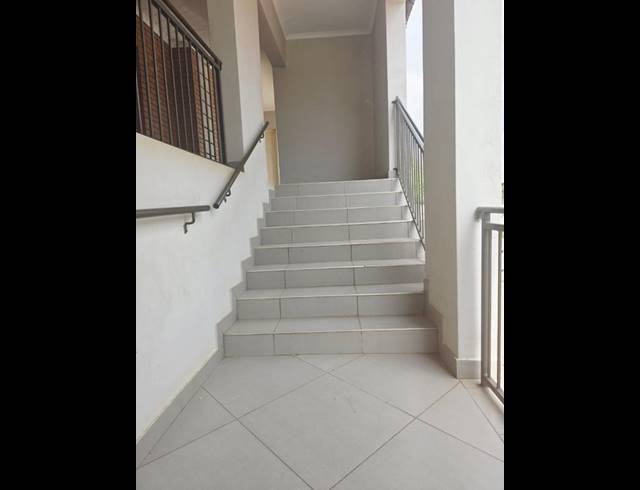 2 BEDROOM APARTMENT FOR SALE IN POMONA